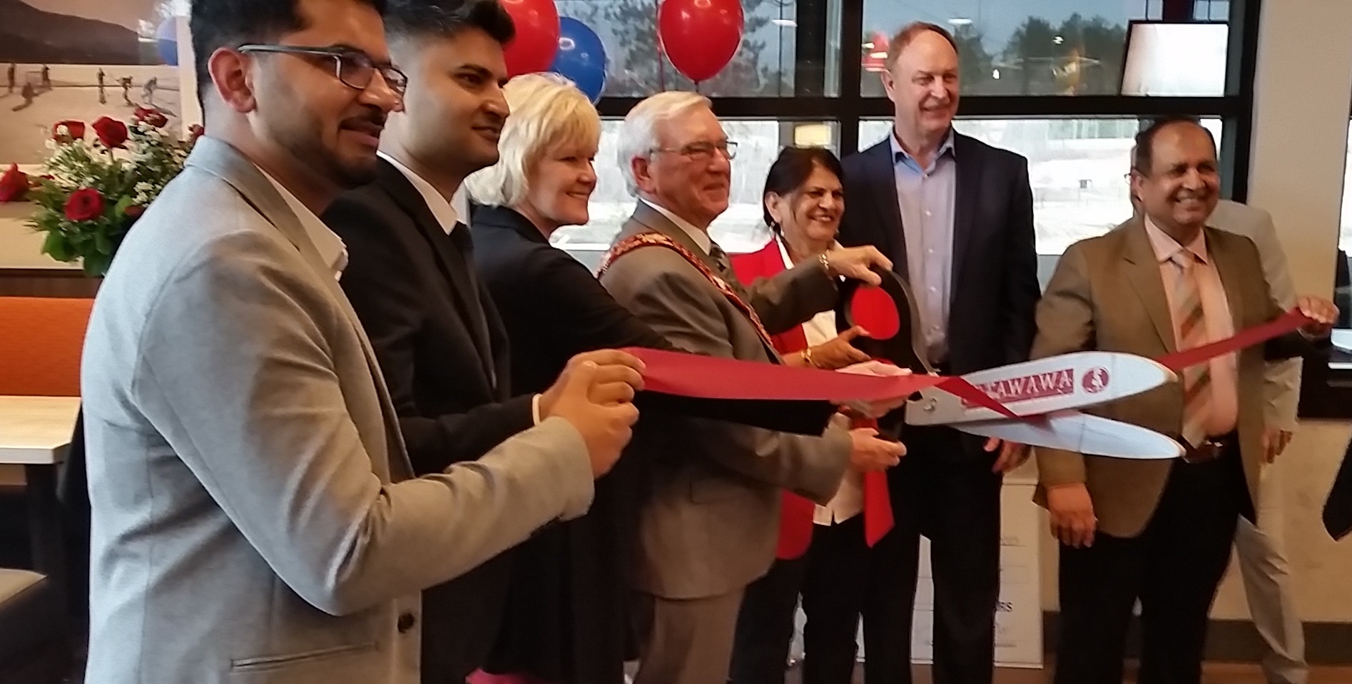 MPP Cheryl Gallant, MP John Yakabuski and Mayor Sweet ribbon cutting