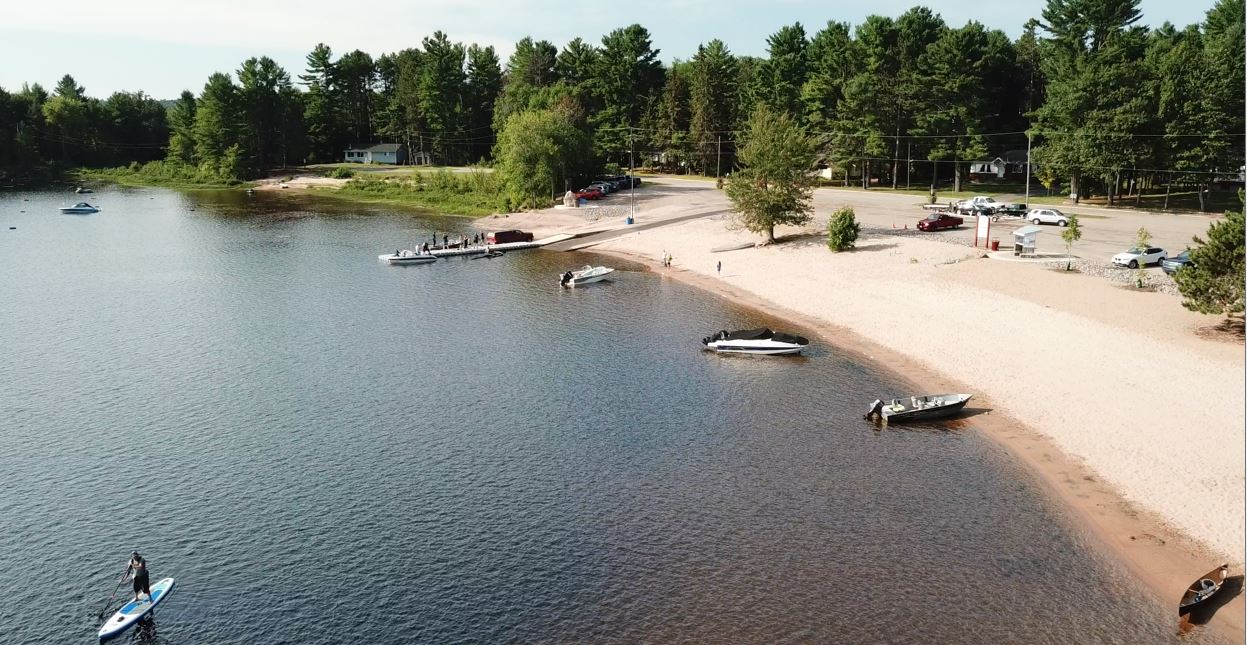 image of Petawawa point beach with boat launch facilities