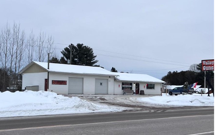 2427 Petawawa Blvd. Petawawa business image