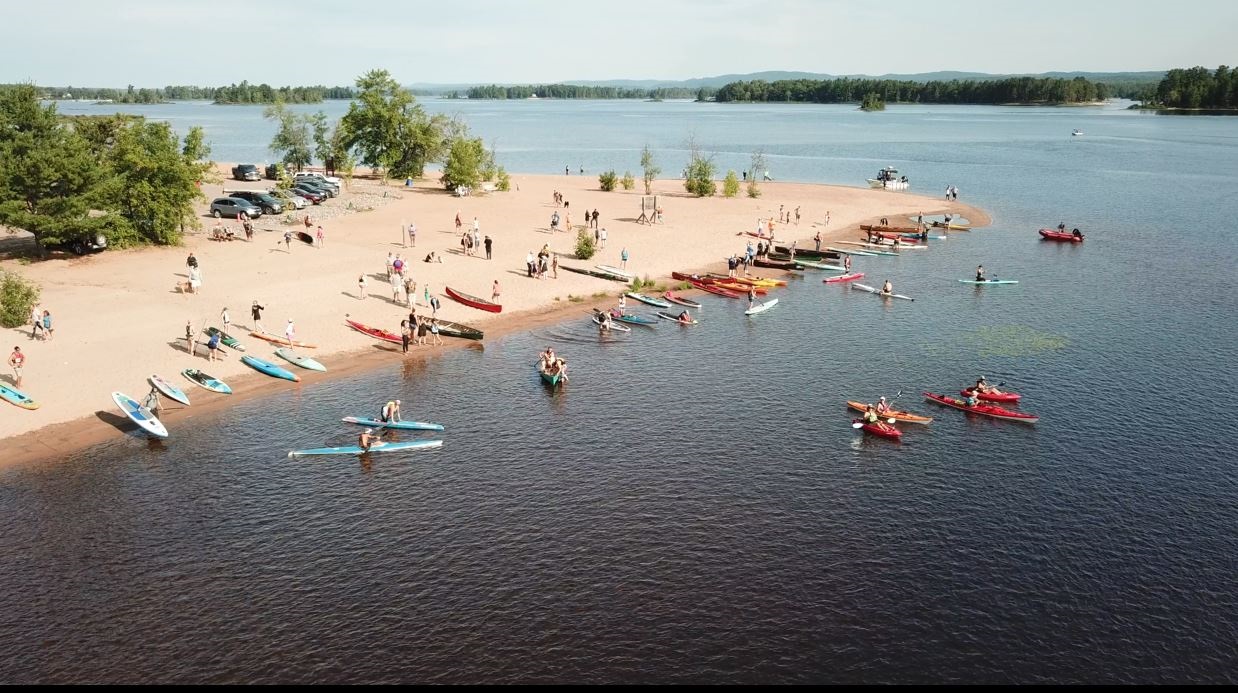 petawawa point beach, paddle boards 