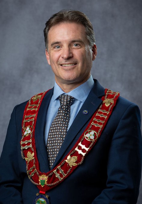 Mayor Serviss headshot