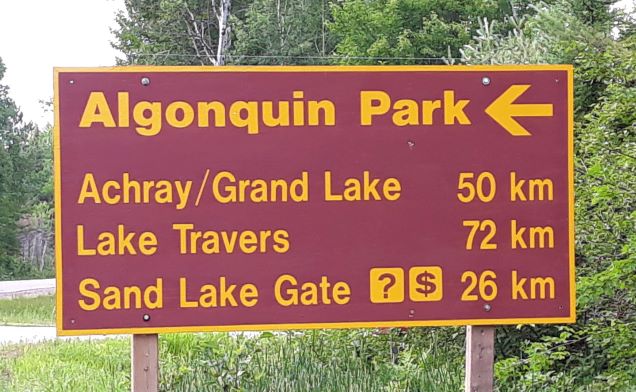 Image of the Algonquin Park highway sign