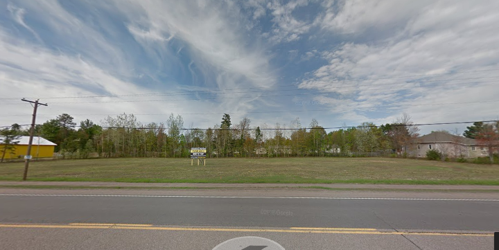 image of a vacant lot in Petawawa