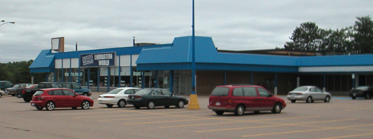 An image of the Victoria Mall in Petawawa